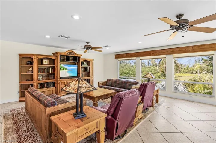 14221  Clubhouse  DR, Bokeelia, FL 33922