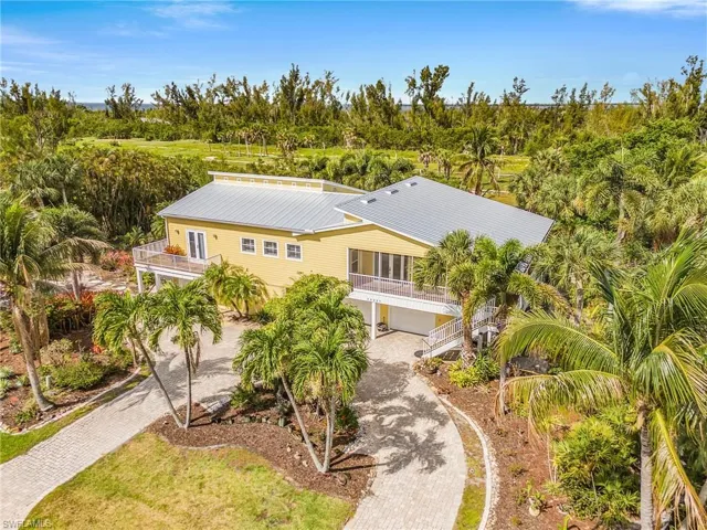 14221  Clubhouse  DR, Bokeelia, FL 33922