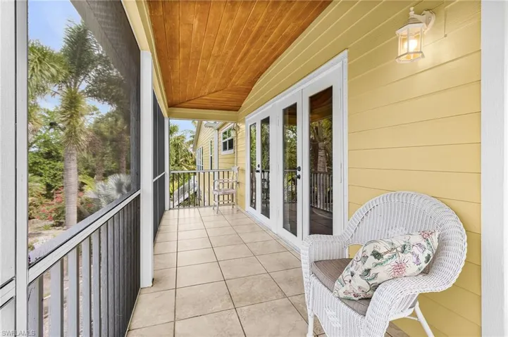 14221  Clubhouse  DR, Bokeelia, FL 33922