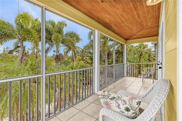 14221  Clubhouse  DR, Bokeelia, FL 33922