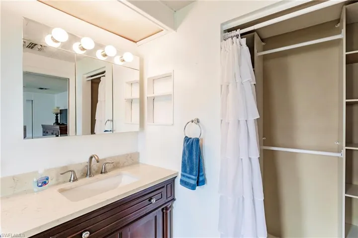 51  Sunset  CIR, North Fort Myers, FL 33903