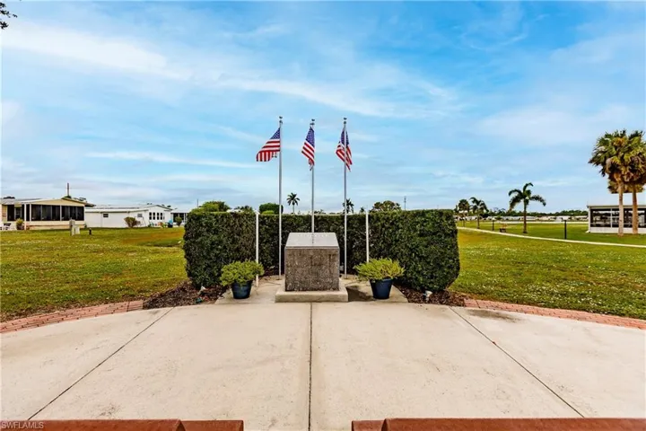 51  Sunset  CIR, North Fort Myers, FL 33903