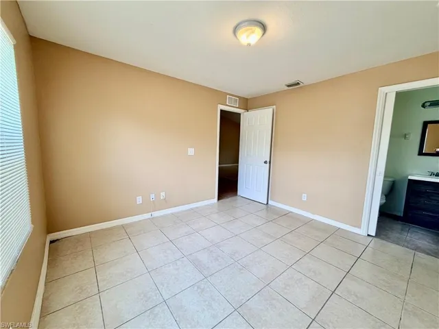 635  Hawthorne S AVE, Lehigh Acres, FL 33974