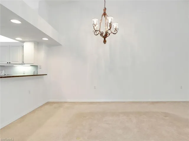 2415  Bayou  LN, Naples, FL 34112