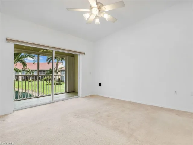 2415  Bayou  LN, Naples, FL 34112