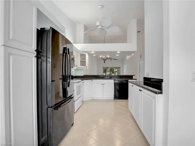 2415  Bayou  LN, Naples, FL 34112