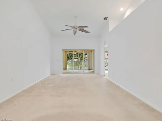 2415  Bayou  LN, Naples, FL 34112