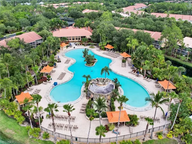 2415  Bayou  LN, Naples, FL 34112