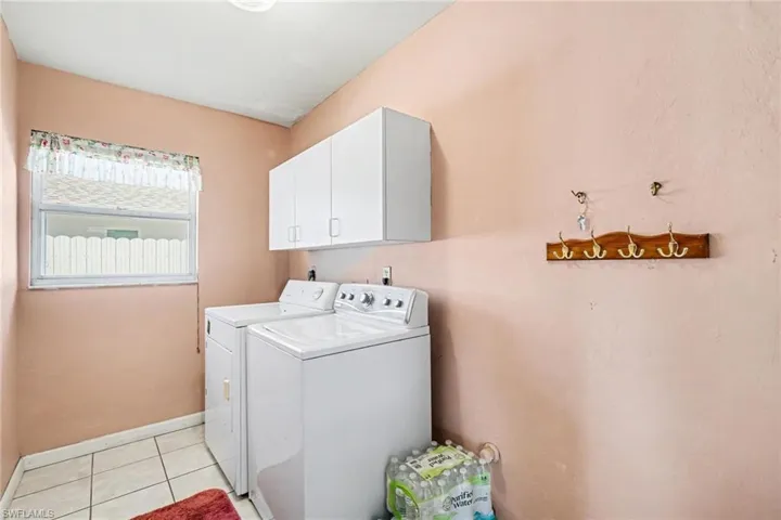 3310 Se 6th Pl, Cape Coral, Florida 33904