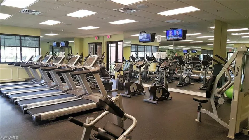 Gym featuring a drop ceiling