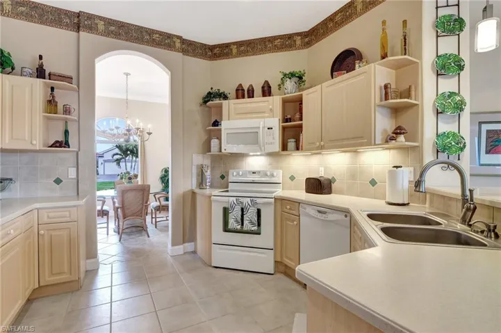 2234  Eaton Lake  CT, Lehigh Acres, FL 33973