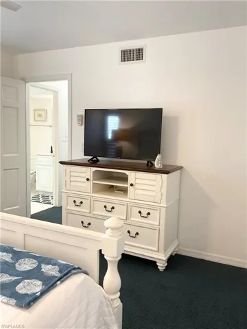 964  8th S AVE, Naples, FL 34102