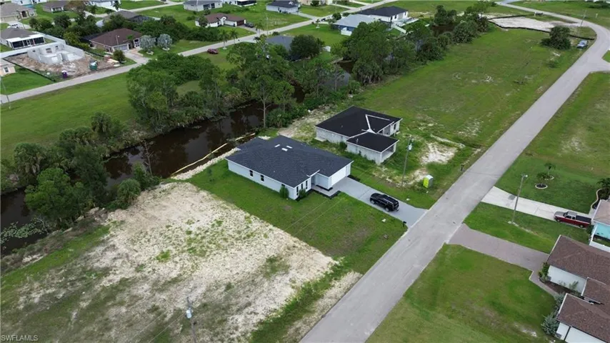 4129 NE 21st  AVE, Cape Coral, FL 33909