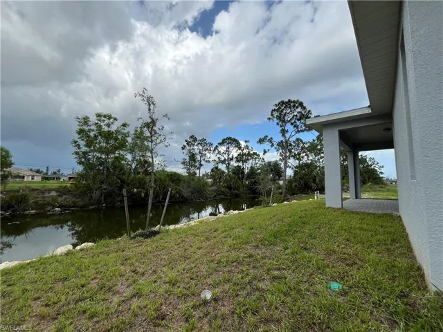 4129 NE 21st  AVE, Cape Coral, FL 33909