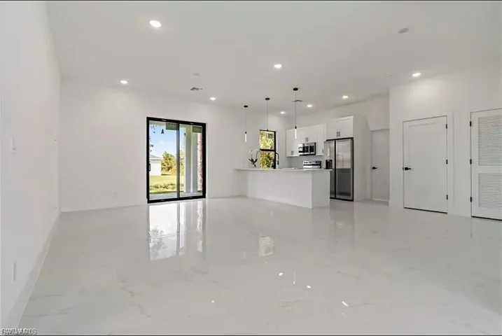 467 Paddock St, Lehigh Acres, Florida 33974