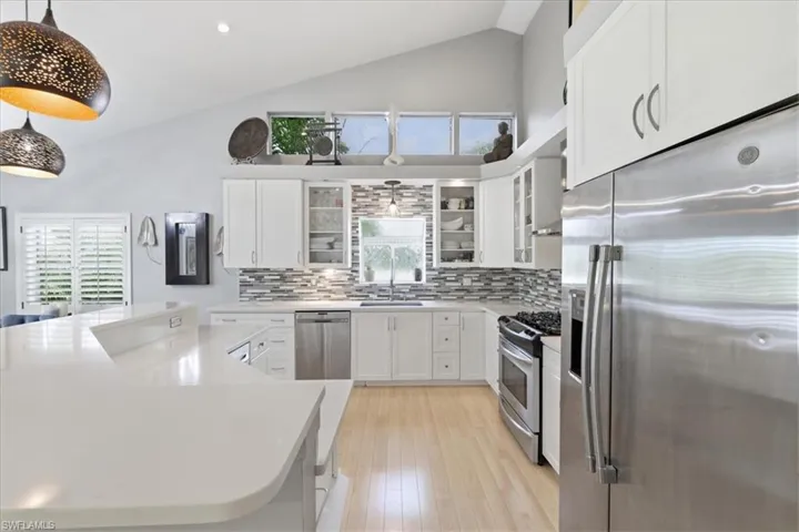 7215 Hendry Creek Dr, Fort Myers, Florida 33908