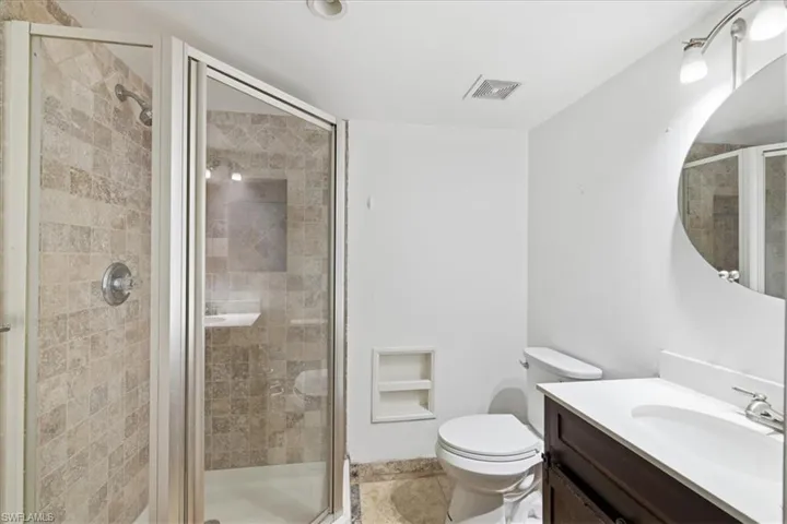 7215 Hendry Creek Dr, Fort Myers, Florida 33908