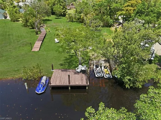 7215 Hendry Creek Dr, Fort Myers, Florida 33908