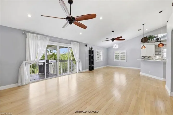 7215 Hendry Creek Dr, Fort Myers, Florida 33908
