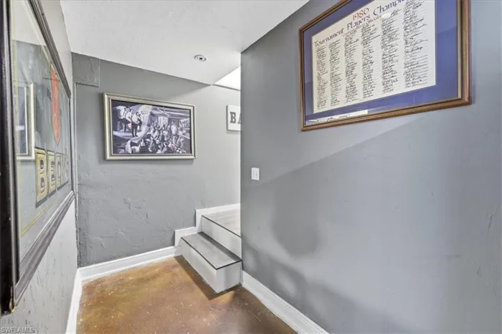 7215 Hendry Creek Dr, Fort Myers, Florida 33908