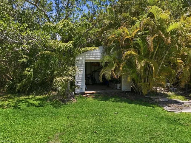 7215 Hendry Creek Dr, Fort Myers, Florida 33908