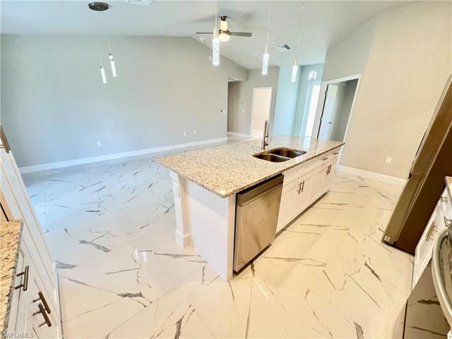 407  Yolanda  ST, Lehigh Acres, FL 33972