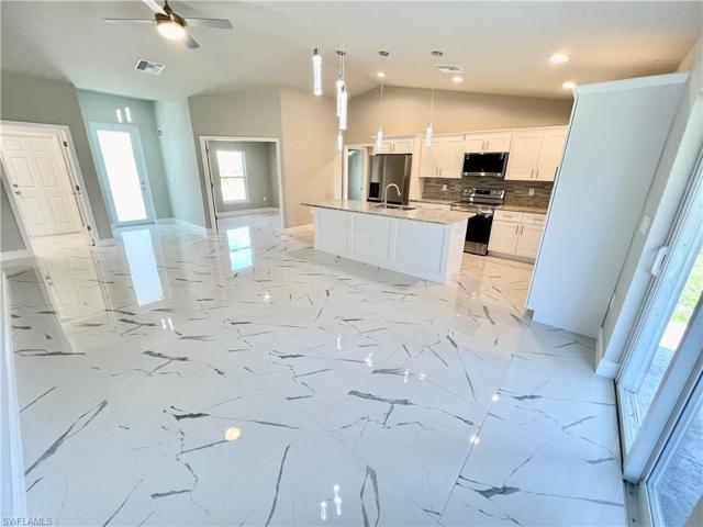 407  Yolanda  ST, Lehigh Acres, FL 33972