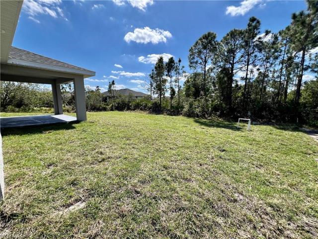 407  Yolanda  ST, Lehigh Acres, FL 33972
