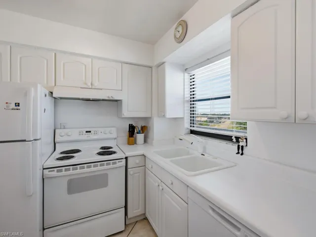 1003  Anglers  CV, Marco Island, FL 34145