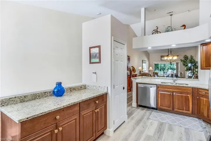 28072  Cavendish  CT, Bonita Springs, FL 34135