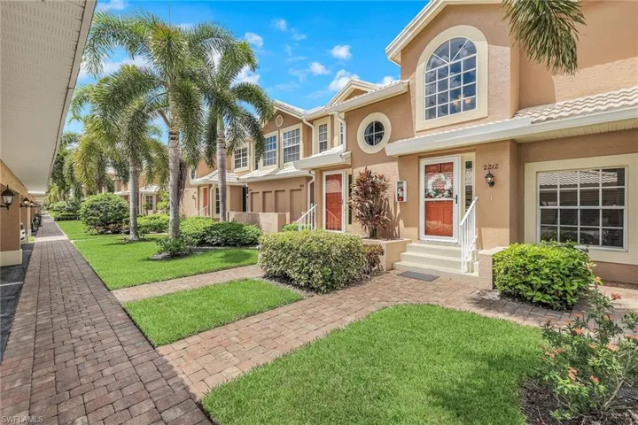 28072  Cavendish  CT, Bonita Springs, FL 34135