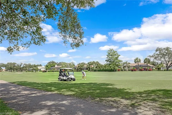28072  Cavendish  CT, Bonita Springs, FL 34135