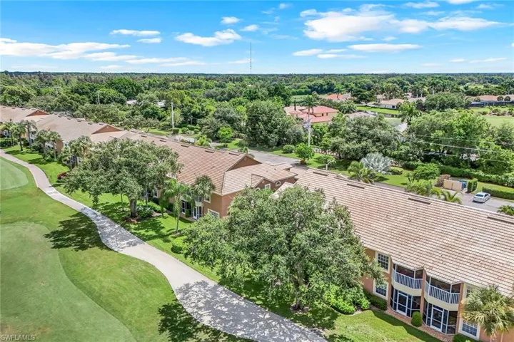 28072  Cavendish  CT, Bonita Springs, FL 34135
