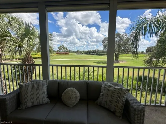 3000  Meandering  WAY, Fort Myers, FL 33905