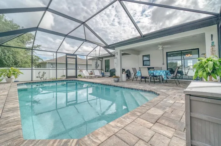 1502 NE 7th  PL, Cape Coral, FL 33909