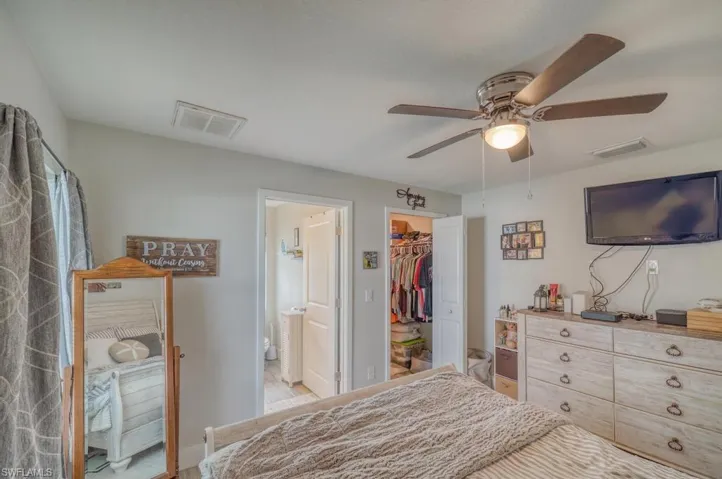 1502 NE 7th  PL, Cape Coral, FL 33909