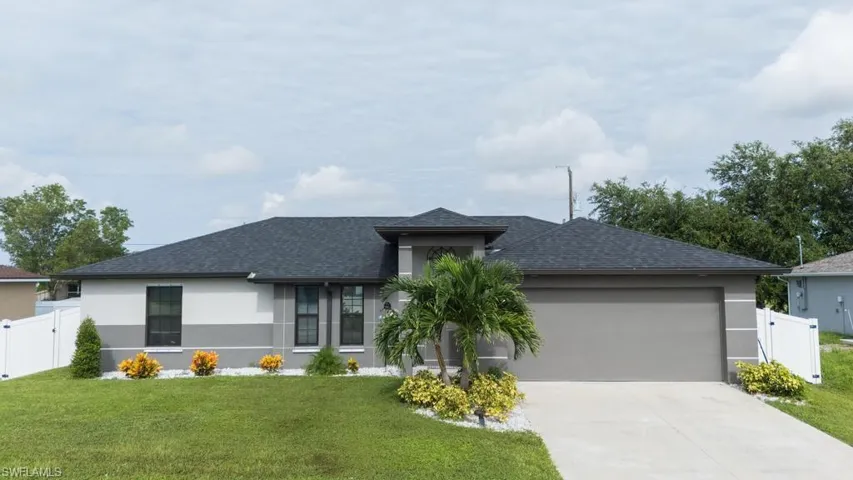 1502 NE 7th  PL, Cape Coral, FL 33909