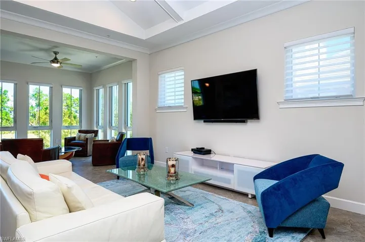 6561  Dominica  DR, Naples, FL 34113