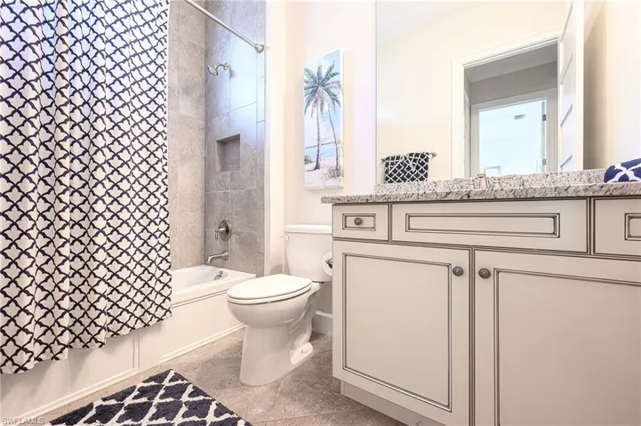 6561  Dominica  DR, Naples, FL 34113