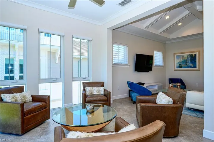 6561  Dominica  DR, Naples, FL 34113