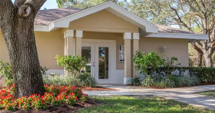343 Dover Pl A103, Naples, Florida 34104