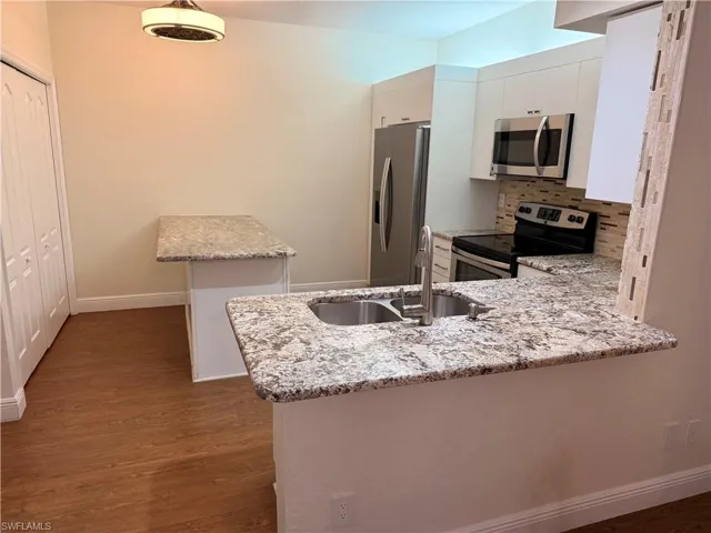 343 Dover Pl A103, Naples, Florida 34104