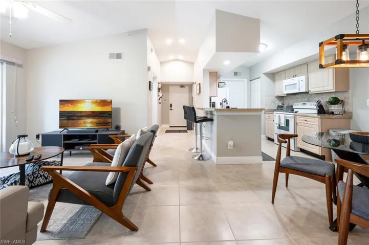 4635  Saint Croix  LN, Naples, FL 34109