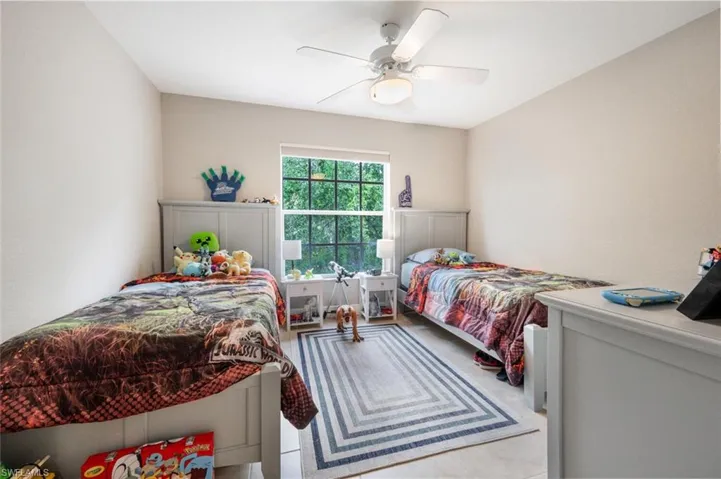 4635  Saint Croix  LN, Naples, FL 34109