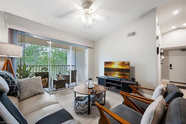 4635  Saint Croix  LN, Naples, FL 34109
