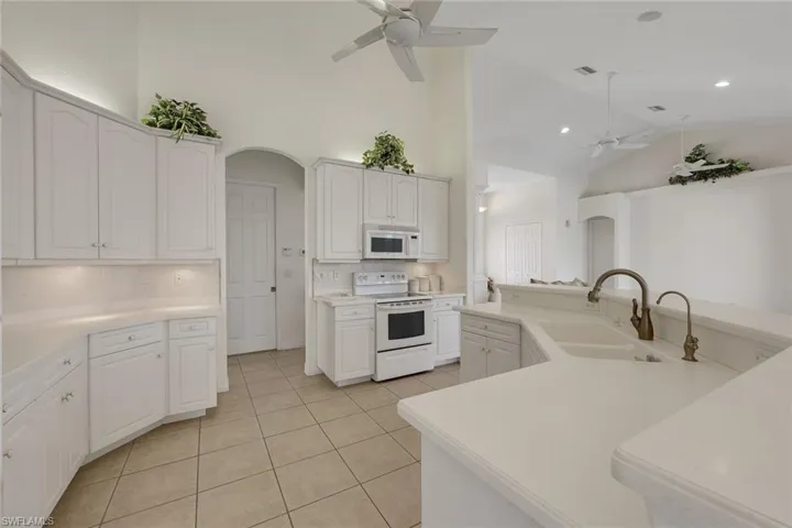 1632 Savona Pkwy, Cape Coral, Florida 33904