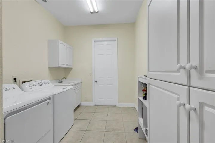 1632 Savona Pkwy, Cape Coral, Florida 33904