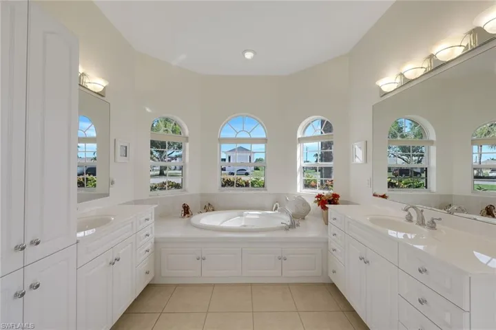 1632 Savona Pkwy, Cape Coral, Florida 33904
