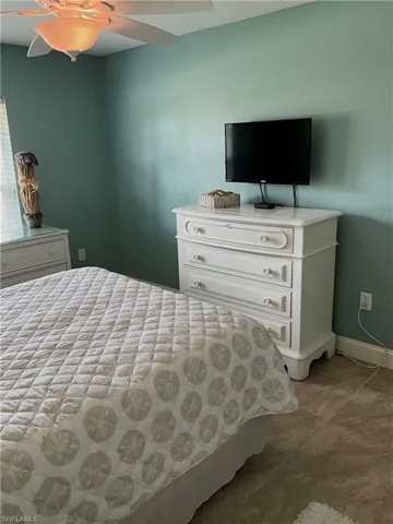 2nd Bedroom with ceiling fan