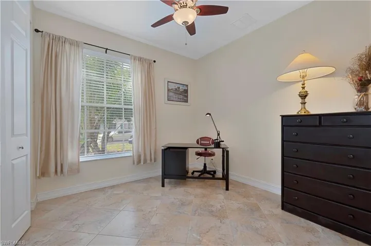 Bedroom 3/ Office